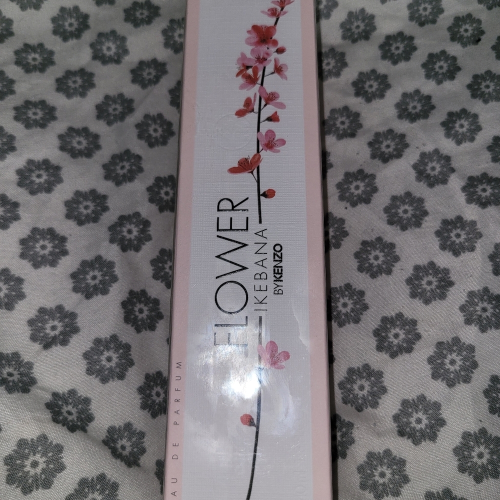 Kenzo Flower ikebana 1.7oz